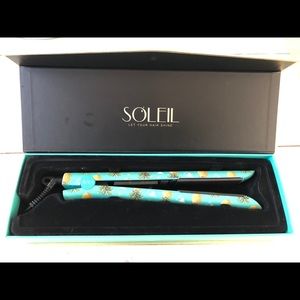 Soleil Flat Iron